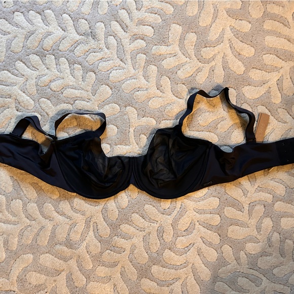 Skims no show unlined Demi bra - Picture 2 of 4